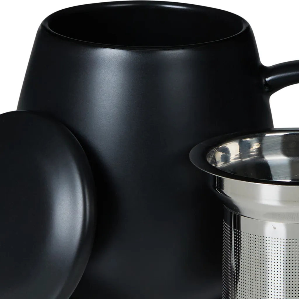 H200BC043_t2_teaset_hugo_black_mug_with_infuser_detail