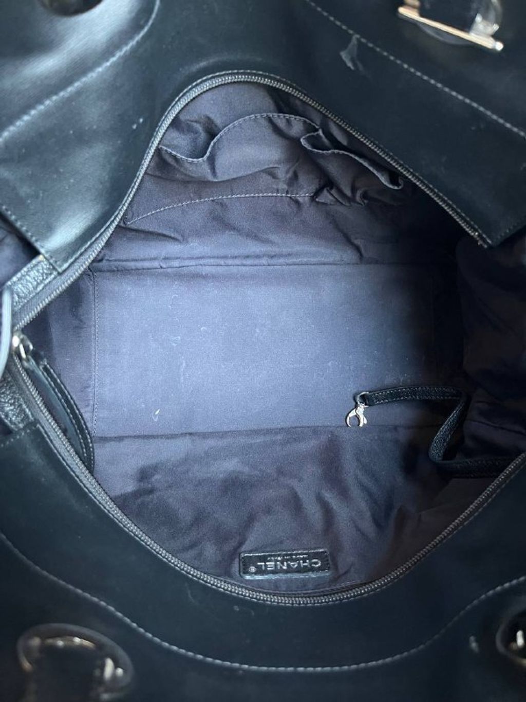 90b979b5-593a-43ac-b54b-3fcc1525fe08