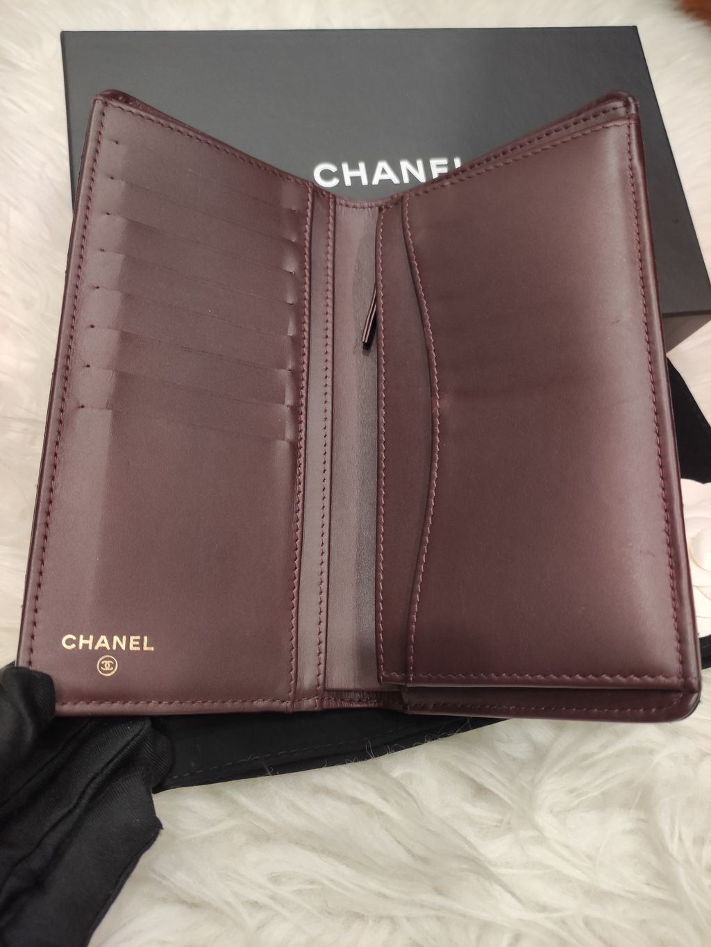 Chanel Long Bi-Fold Wallet – Timeless Vintage Company