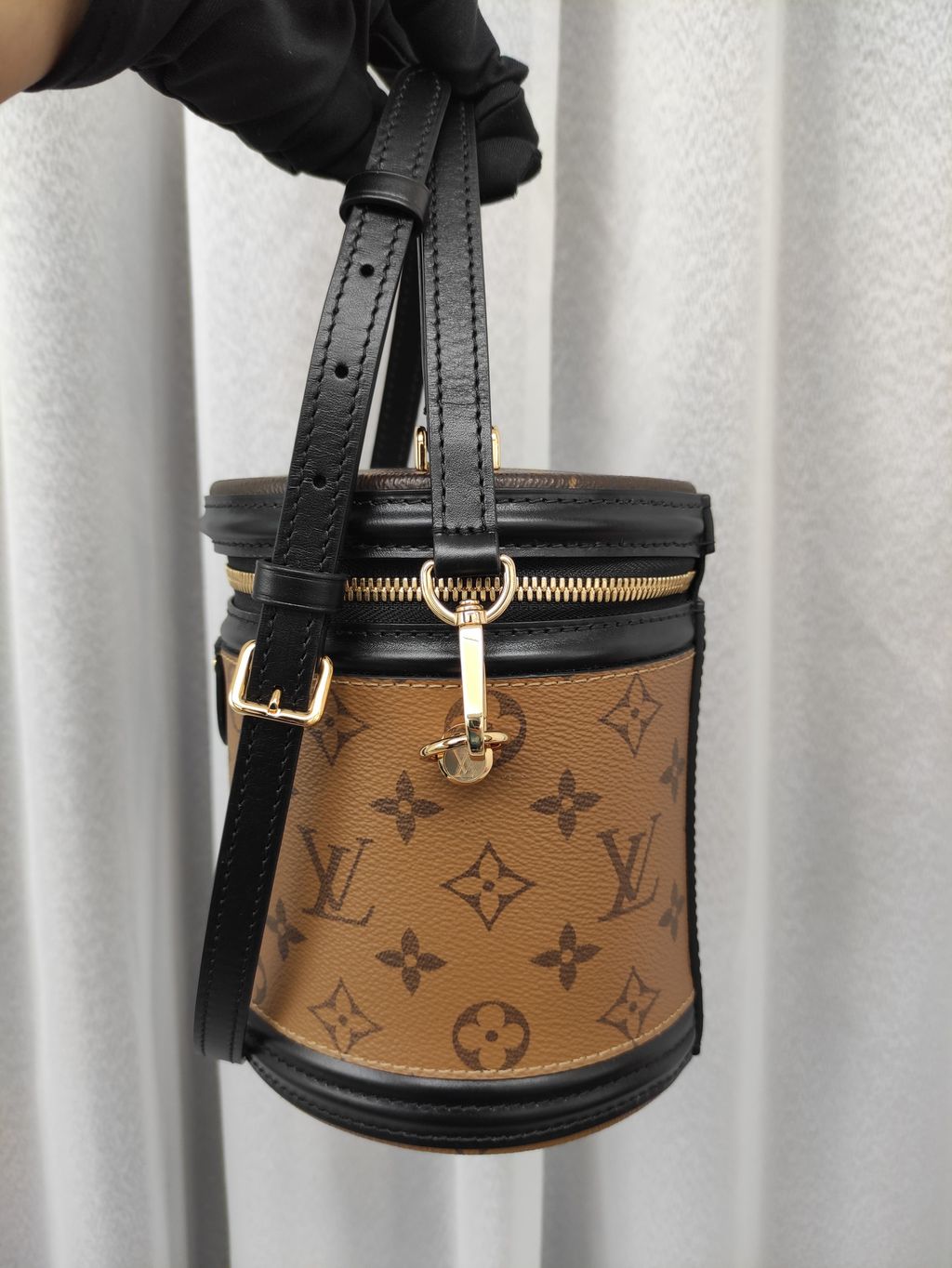 Louis Vuitton Monogram Reverse Cannes w/ Strap - Brown Bucket Bags,  Handbags - LOU759832