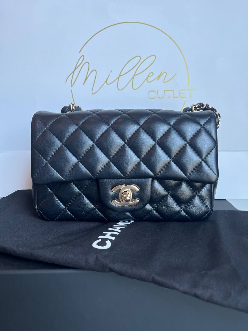 fb37d931-c7a3-4ee3-8683-67c88582f848