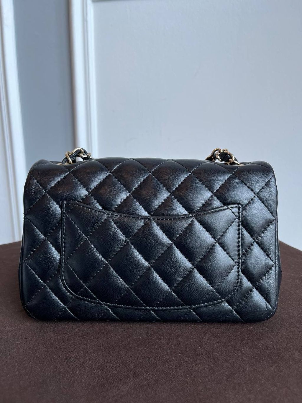 b03ba0a4-7d96-452a-9c6d-48854905d39f