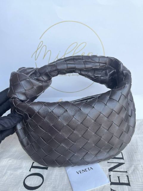 8f0f0a32-8f46-4803-b5c6-ac4eb4af3028