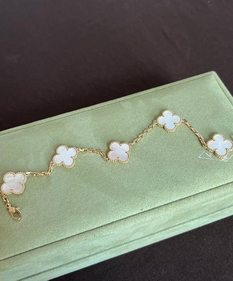 be2fc460-db75-4962-b278-2634150f80f9