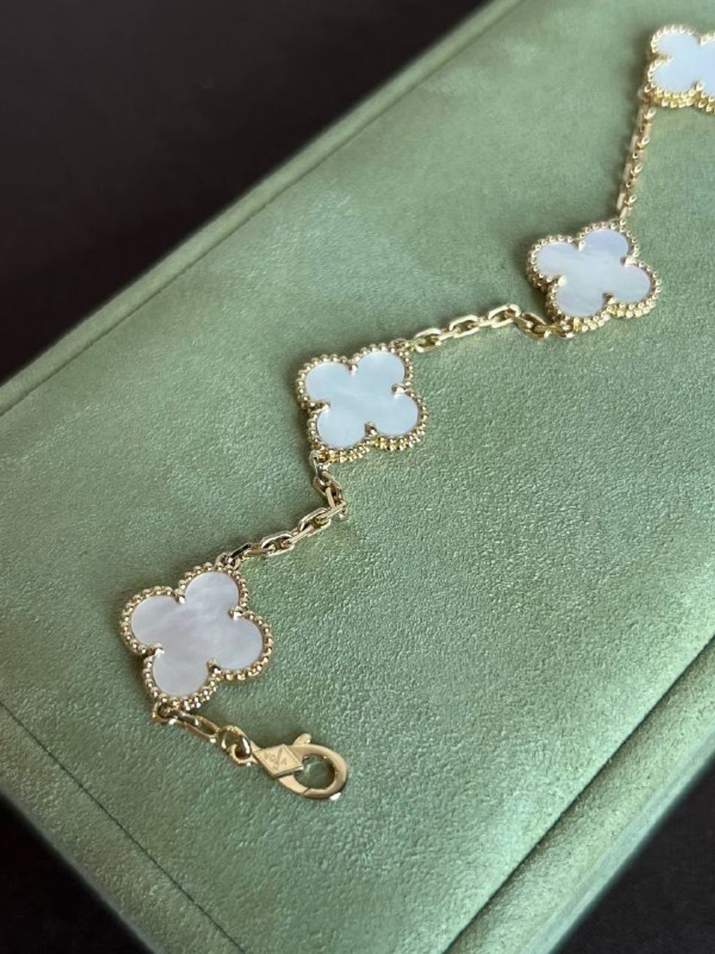 2eec515b-61e5-48bf-bb64-c5906854c06a