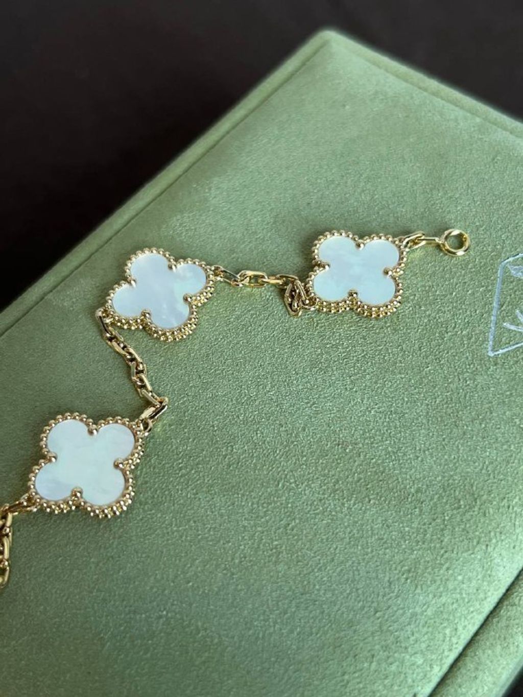 8a581a83-bb76-4127-bb92-22a9c6245823