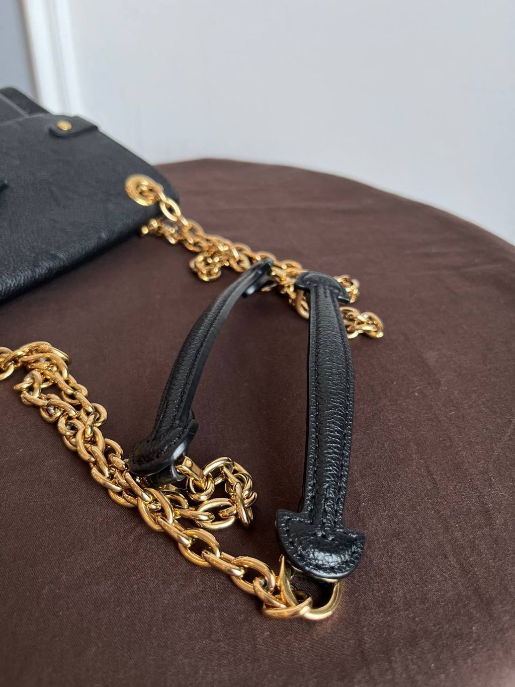 21649611-7c23-483c-a2d4-fdca2615128b