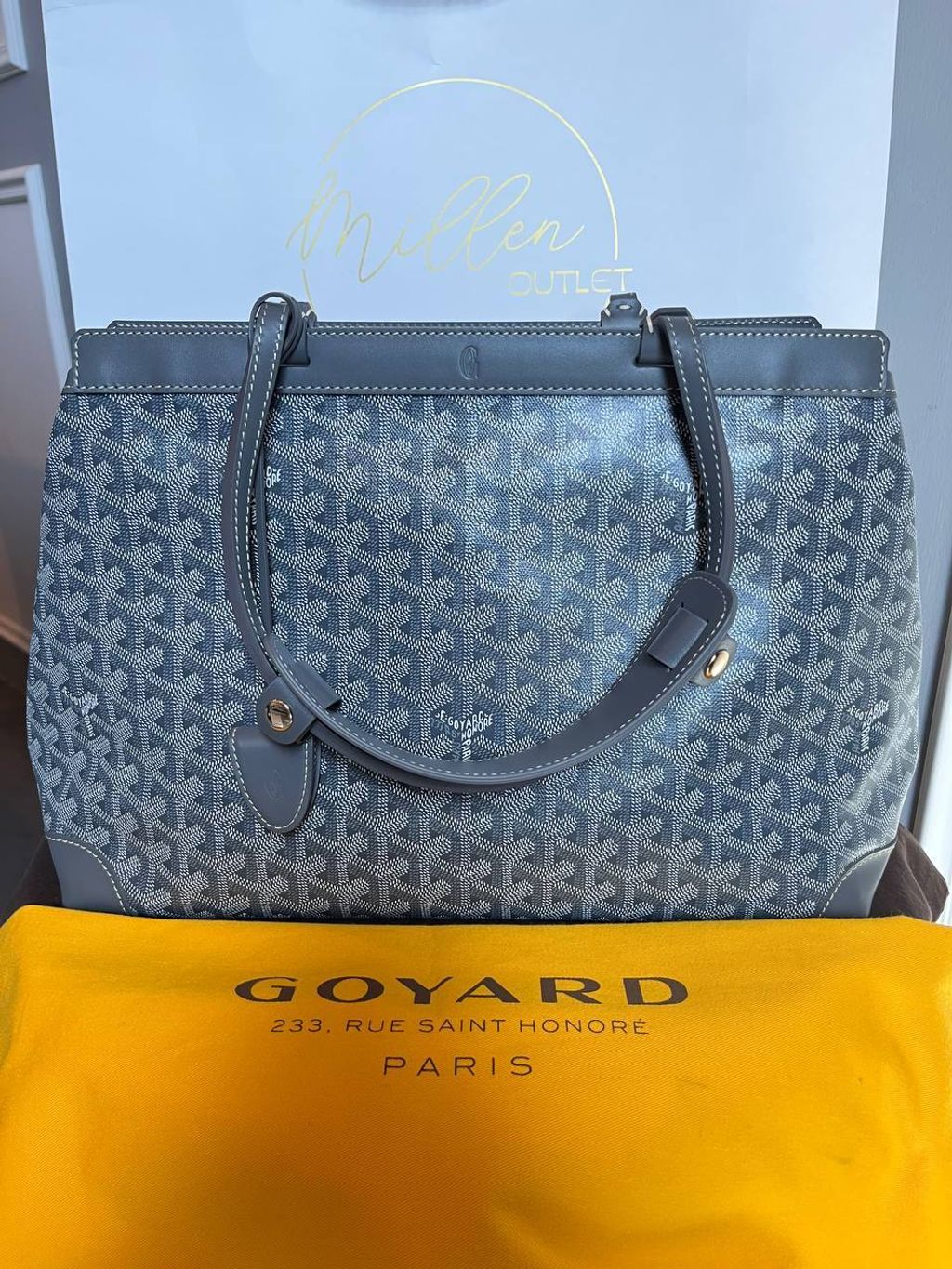 ea6a1e34-f439-40e9-8561-7fa3c35d8c06