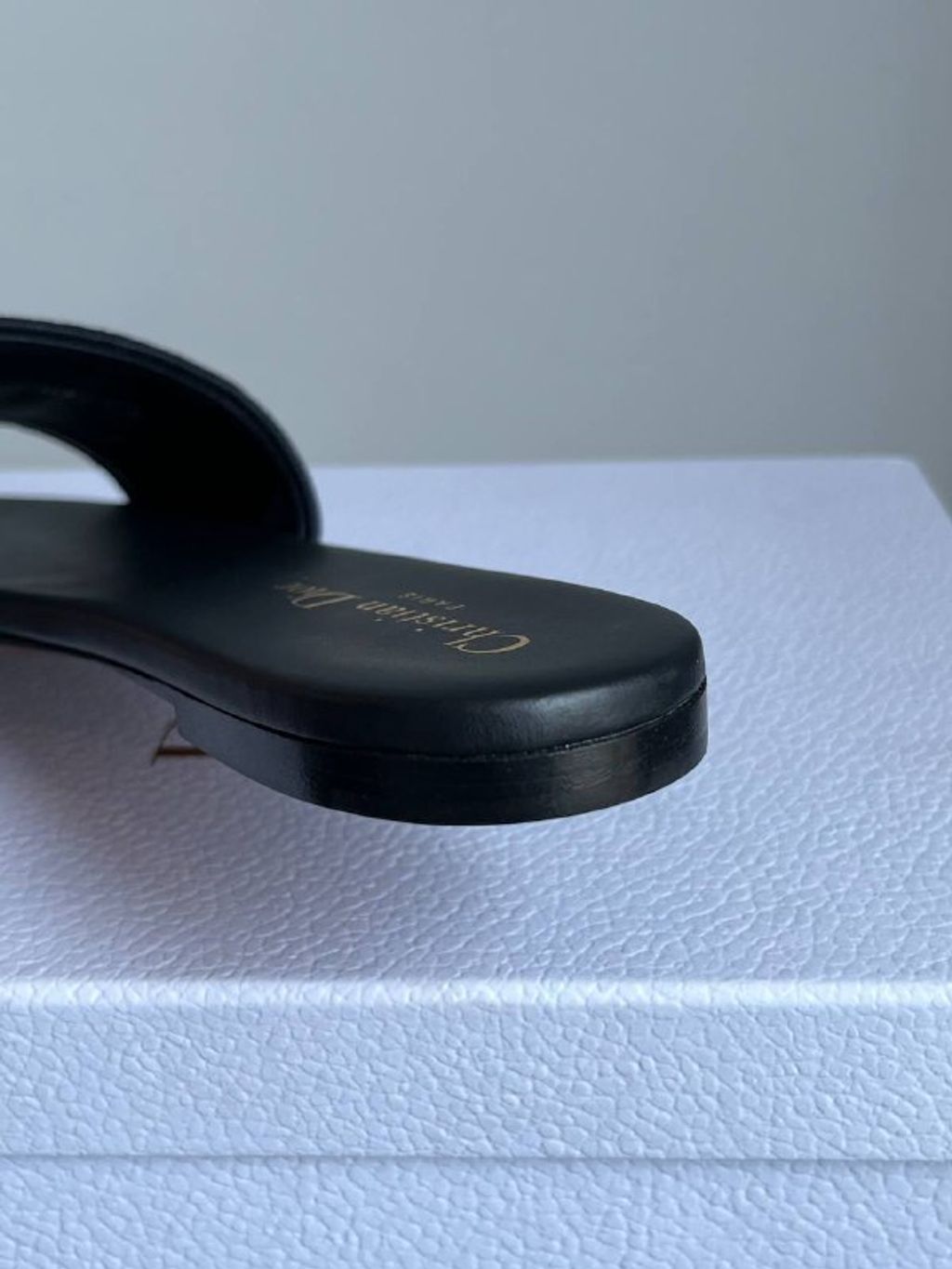 fec1ef61-8b42-483a-b891-e55332aa3a8c