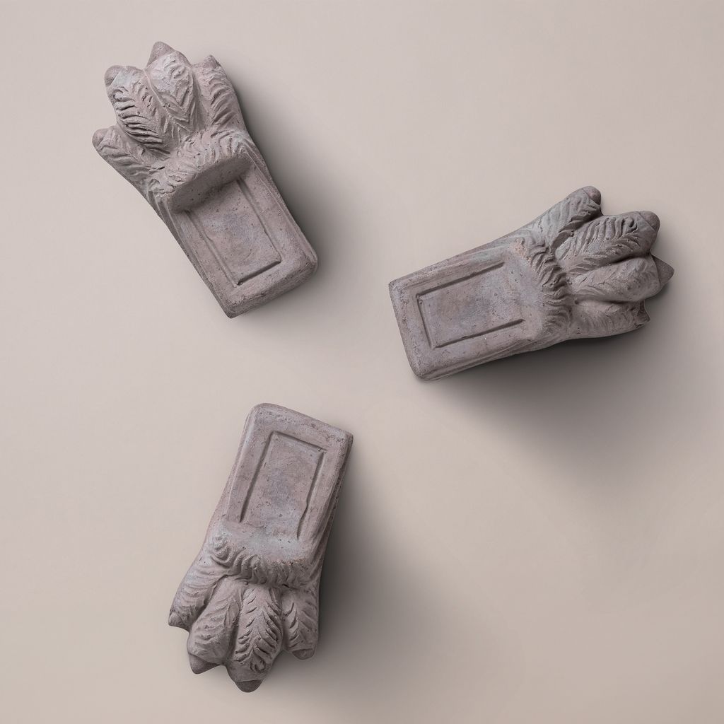 Bergs-Potter_pot-feet_raw_lion_nogr_sq