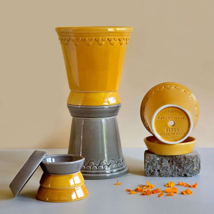 Copenhagen,_amber_yellow_and_peal_grey拷貝