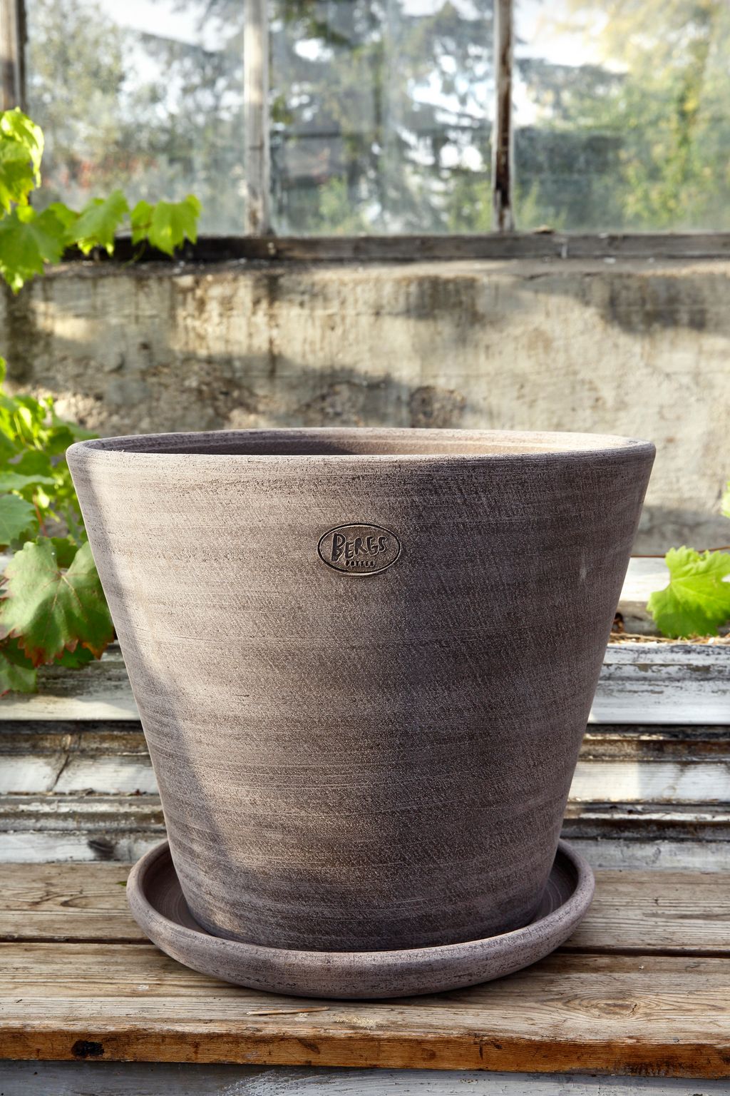 Bergs_Potter_Julie_Outdoor_Grey_3
