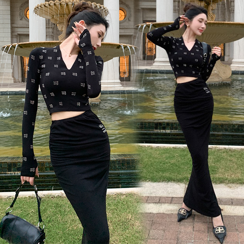 V NECK CROP TOP AND BODYCON SKIRT OOTD15781 – OOTD MALAYSIA