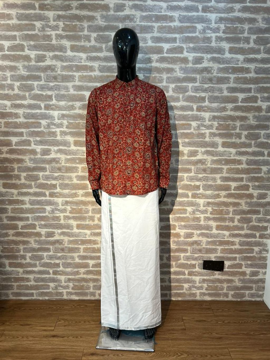 WhatsApp Image 2025-10-28 at 1.41.00 PM