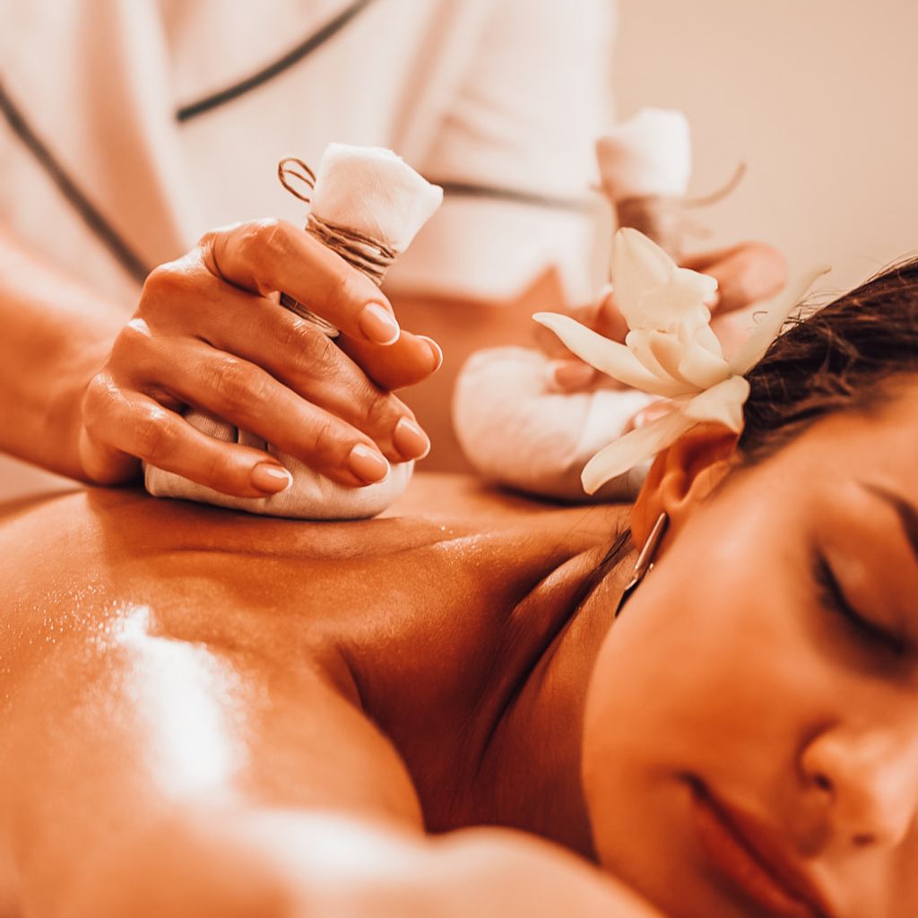 Herbal-Ball-Treatment-1