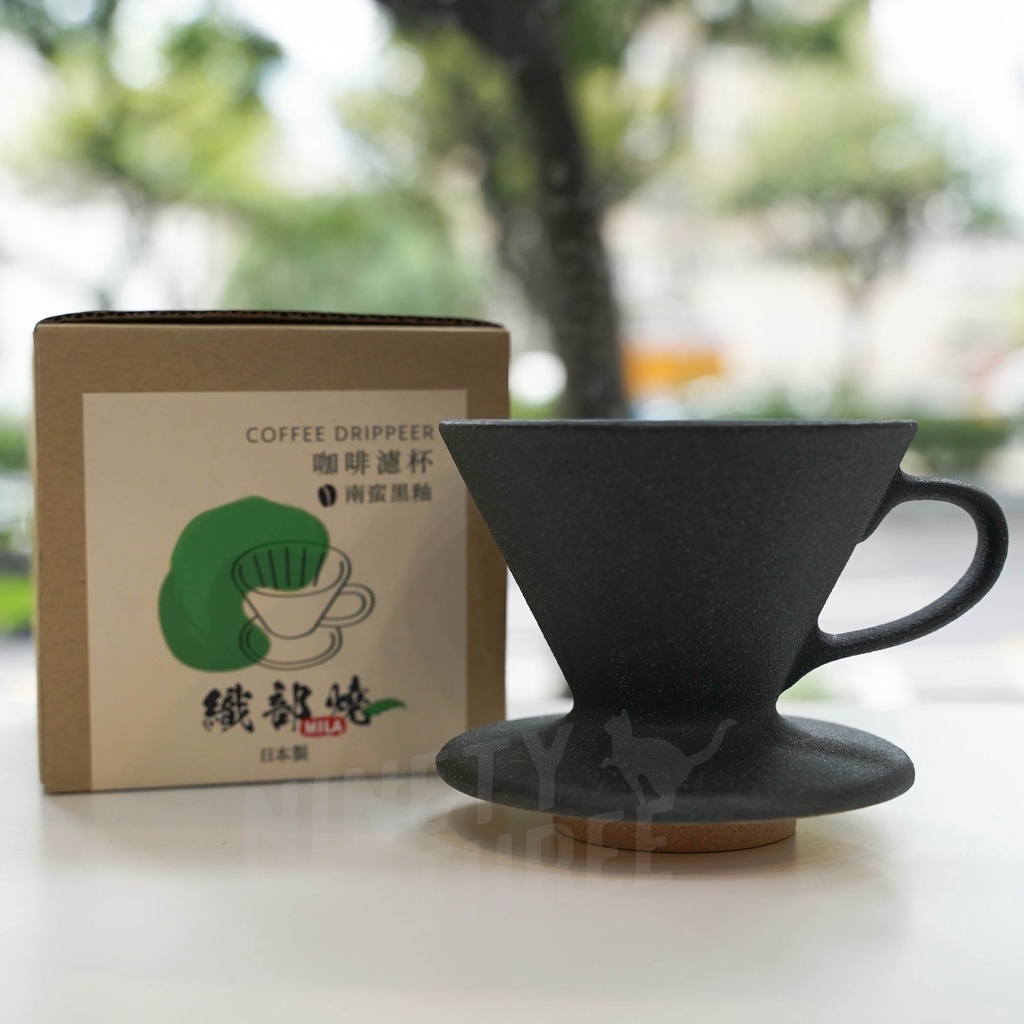 004ced5589c5bafd28a546221abda1db