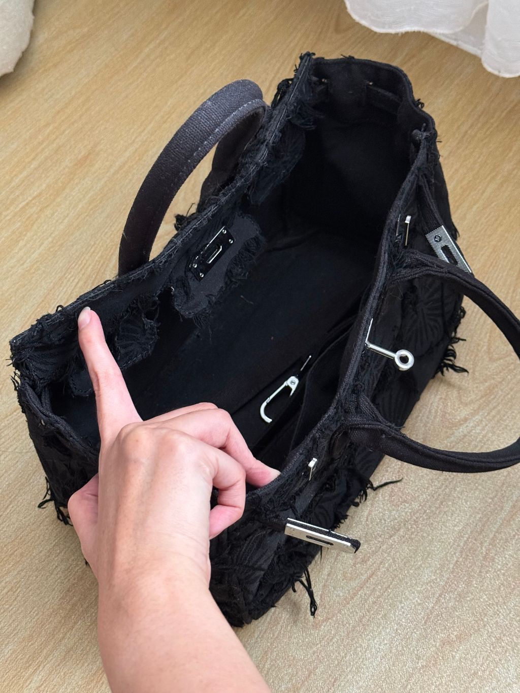 image_AAD26BEC-AE87-4E28-A67F-7C8FE5919FEA_1765285703