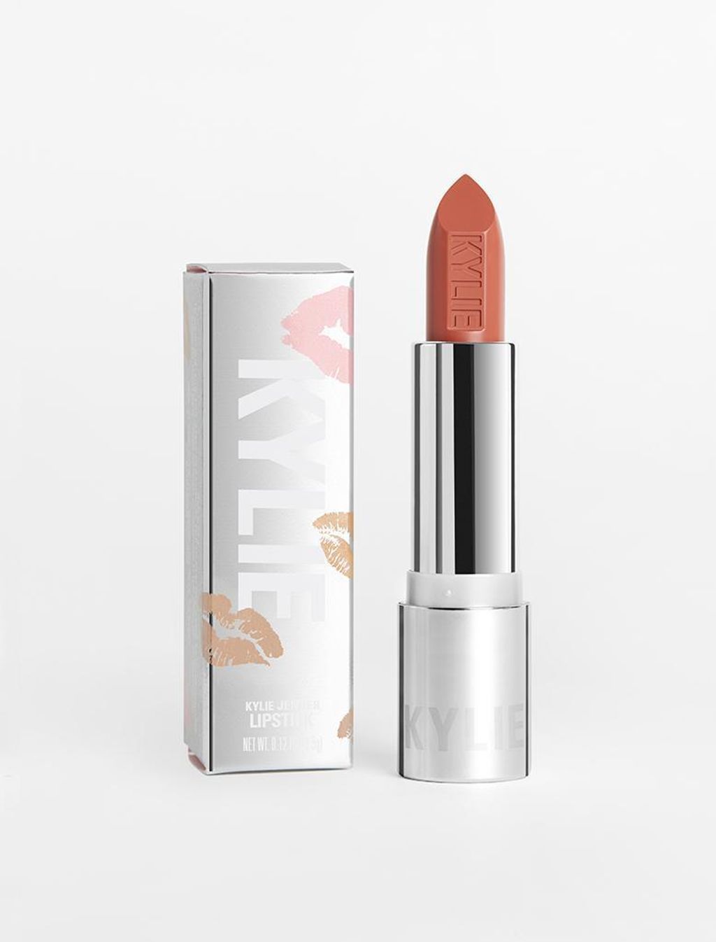 Kylie-Silver-Collection-Lipstick-DulceDeLeche