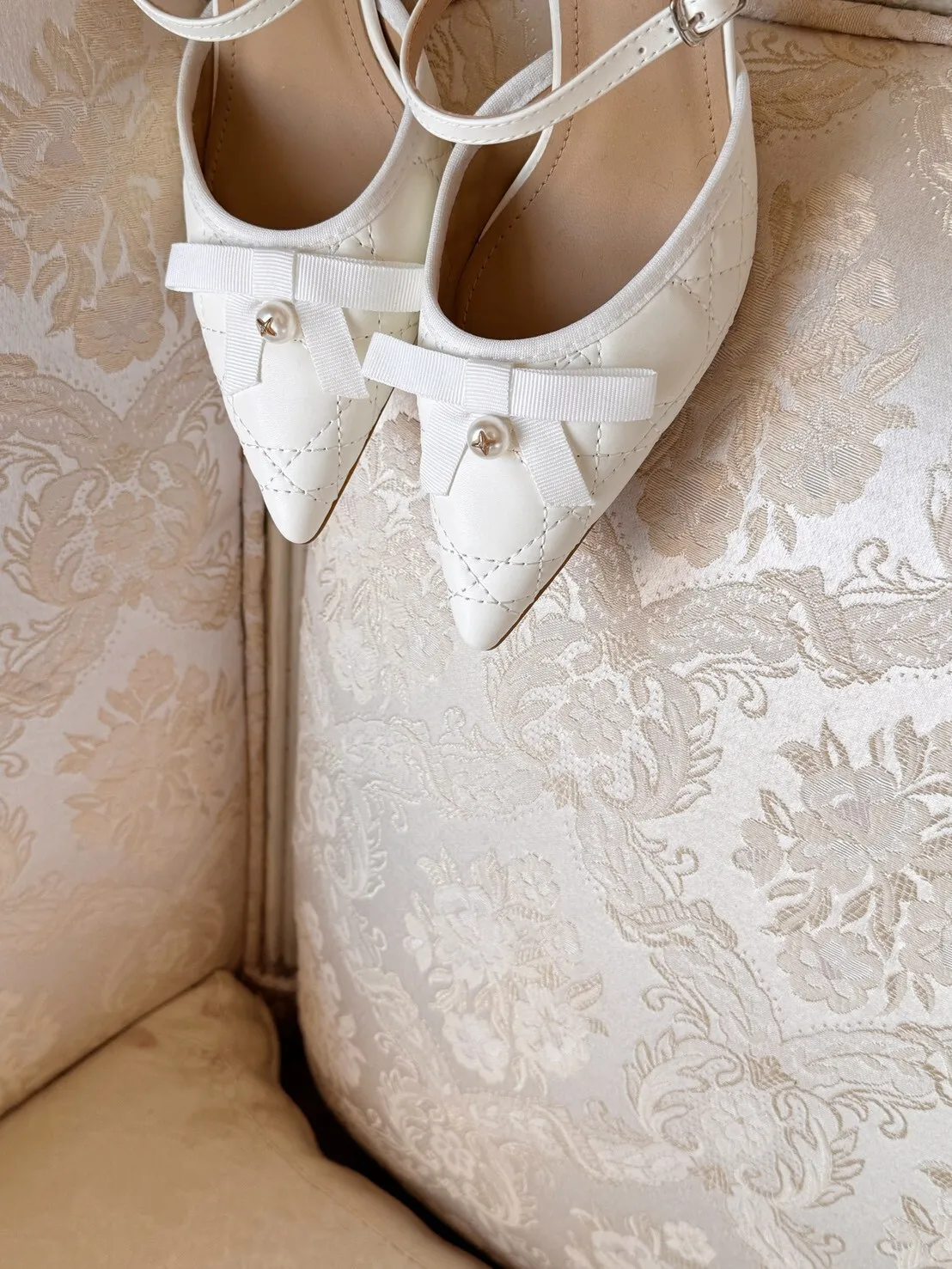 LINE_ALBUM_202633_260303_127