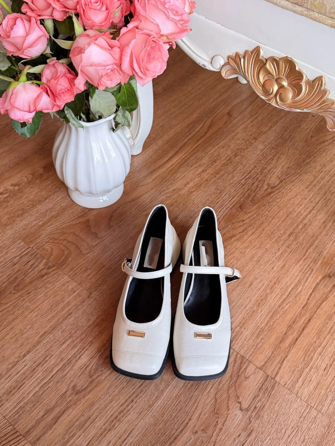 LINE_ALBUM_202633_260303_103