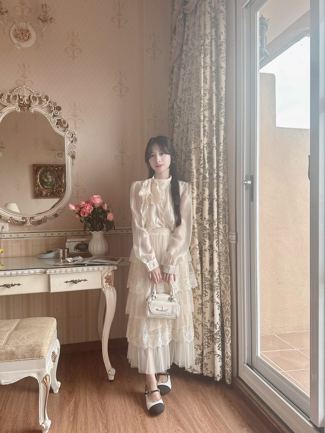 LINE_ALBUM_202633_260303_214