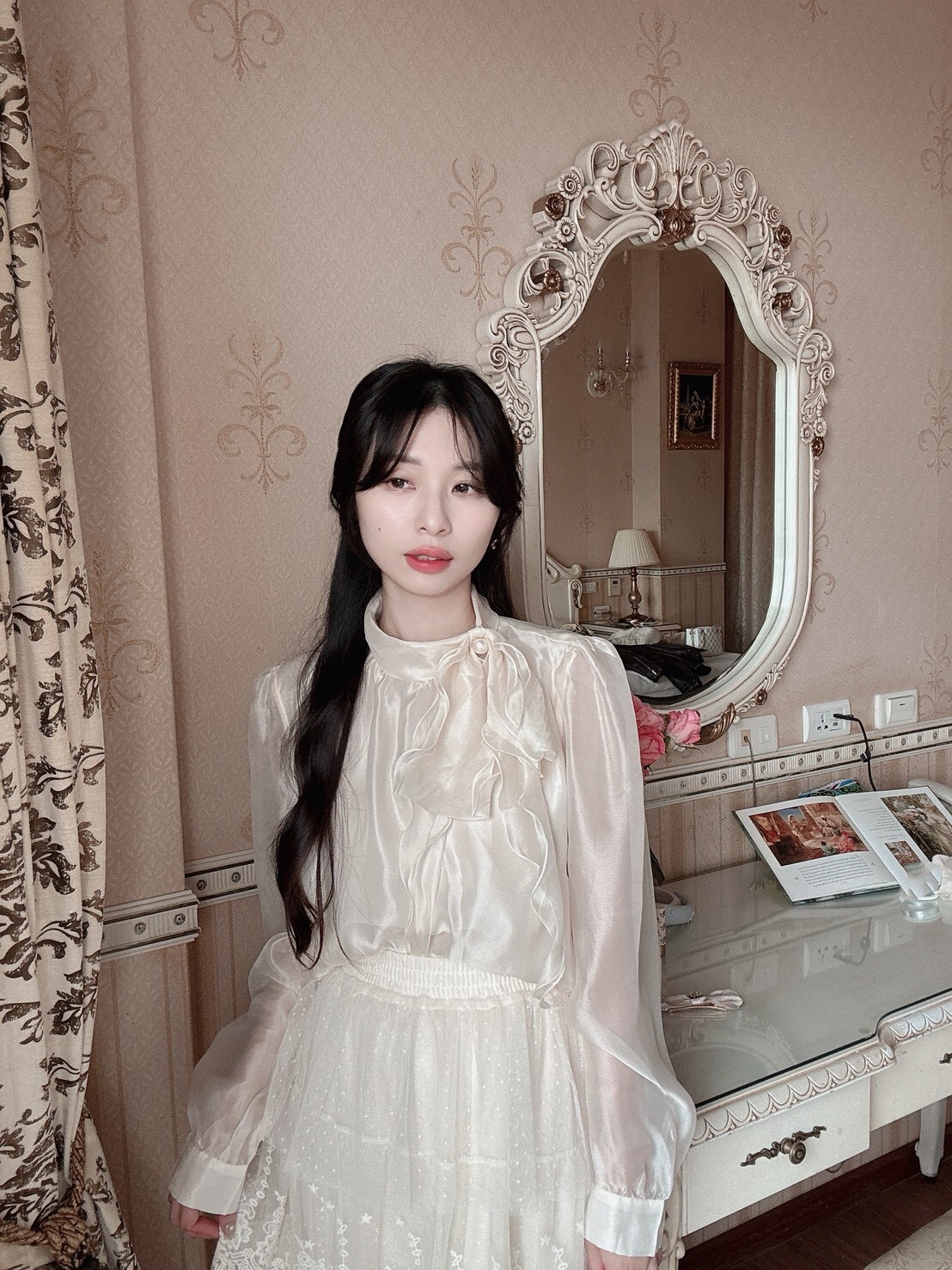 LINE_ALBUM_202633_260303_211