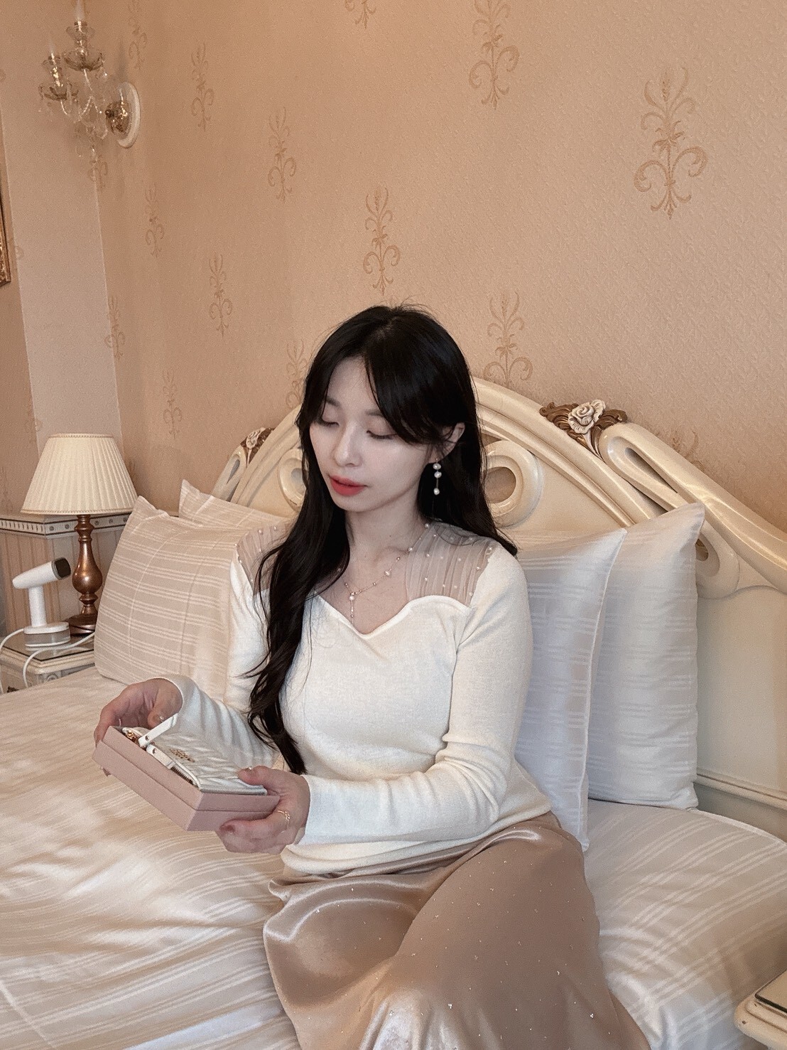 LINE_ALBUM_202633_260303_300