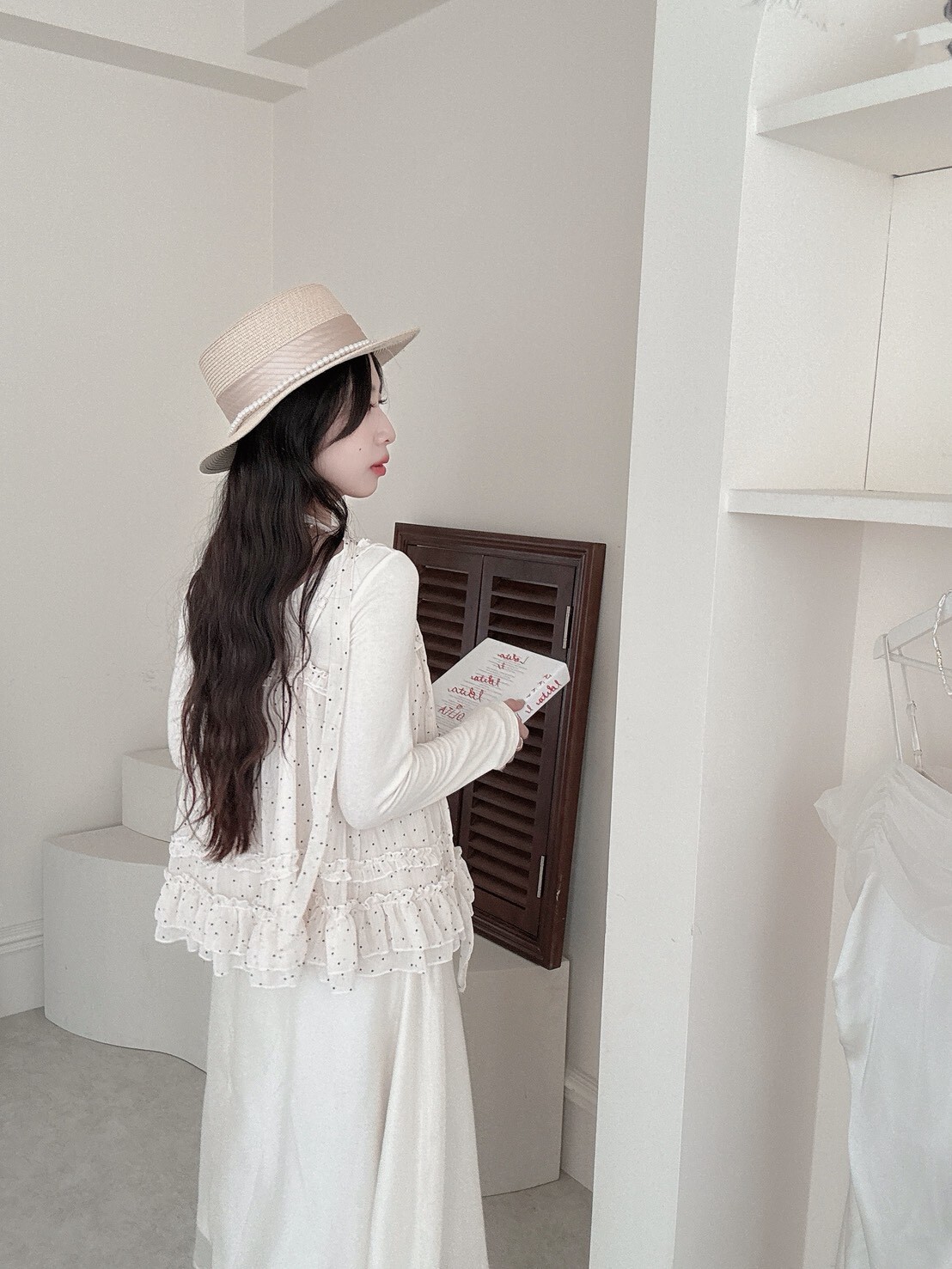 LINE_ALBUM_202648_260408_221