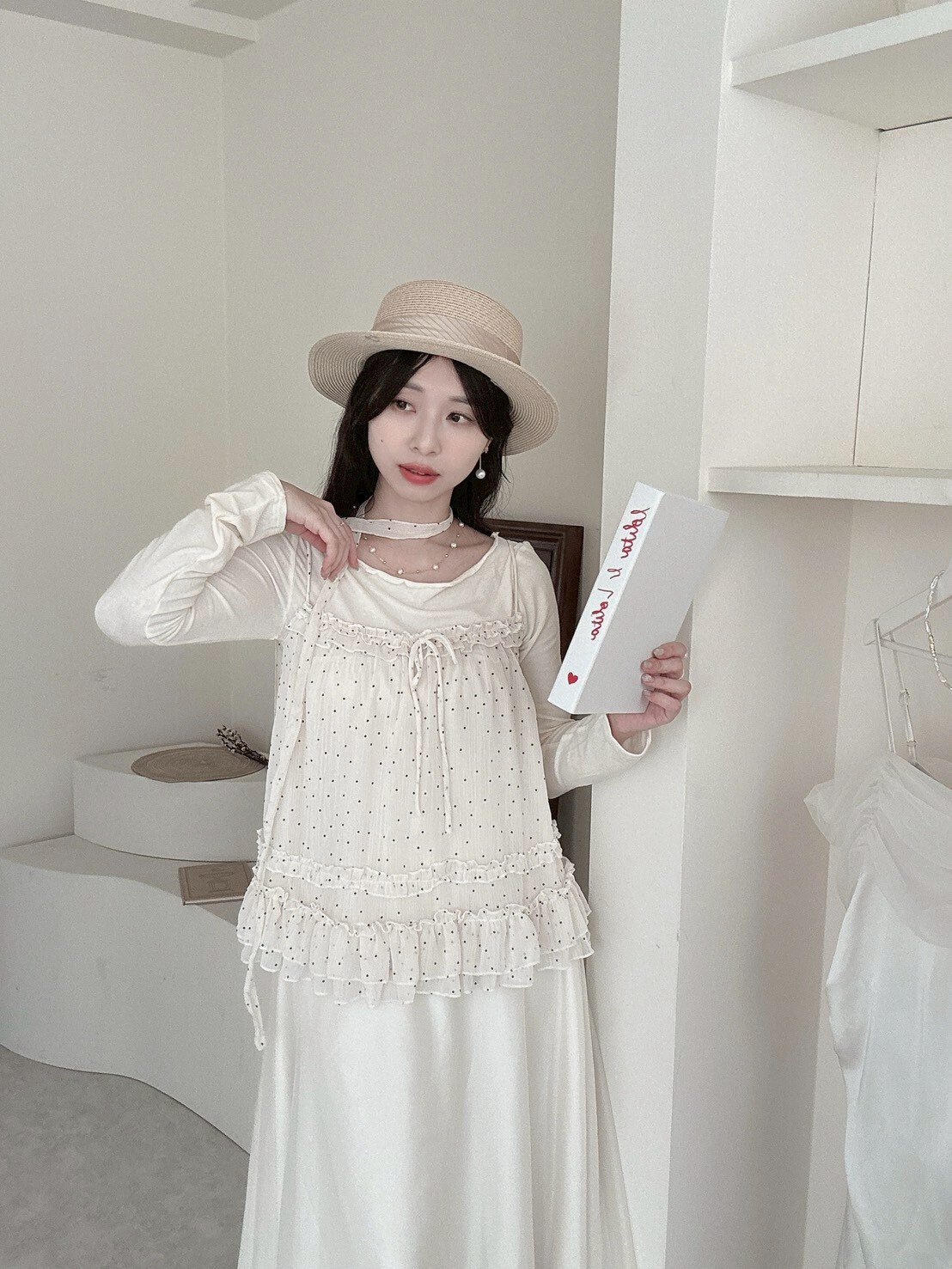 LINE_ALBUM_202648_260408_220