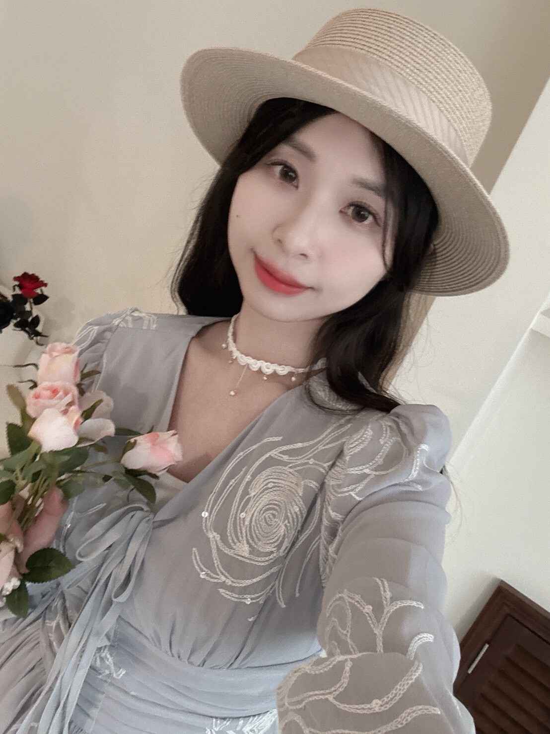 LINE_ALBUM_202648_260408_140