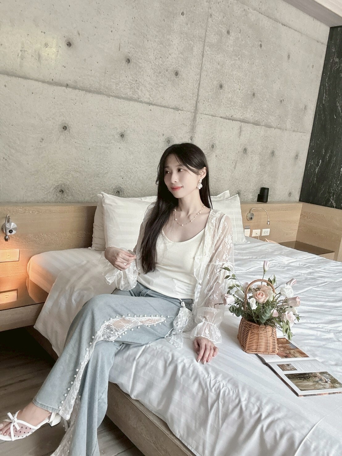 LINE_ALBUM_202679_260709_241