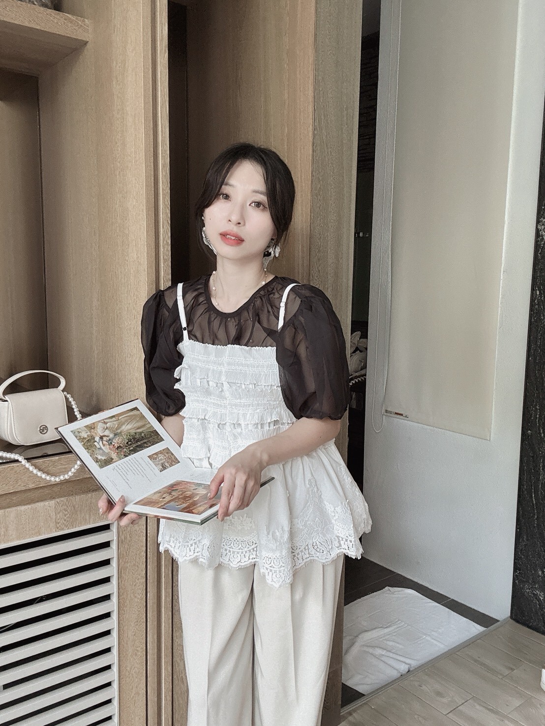 LINE_ALBUM_202679_260709_267