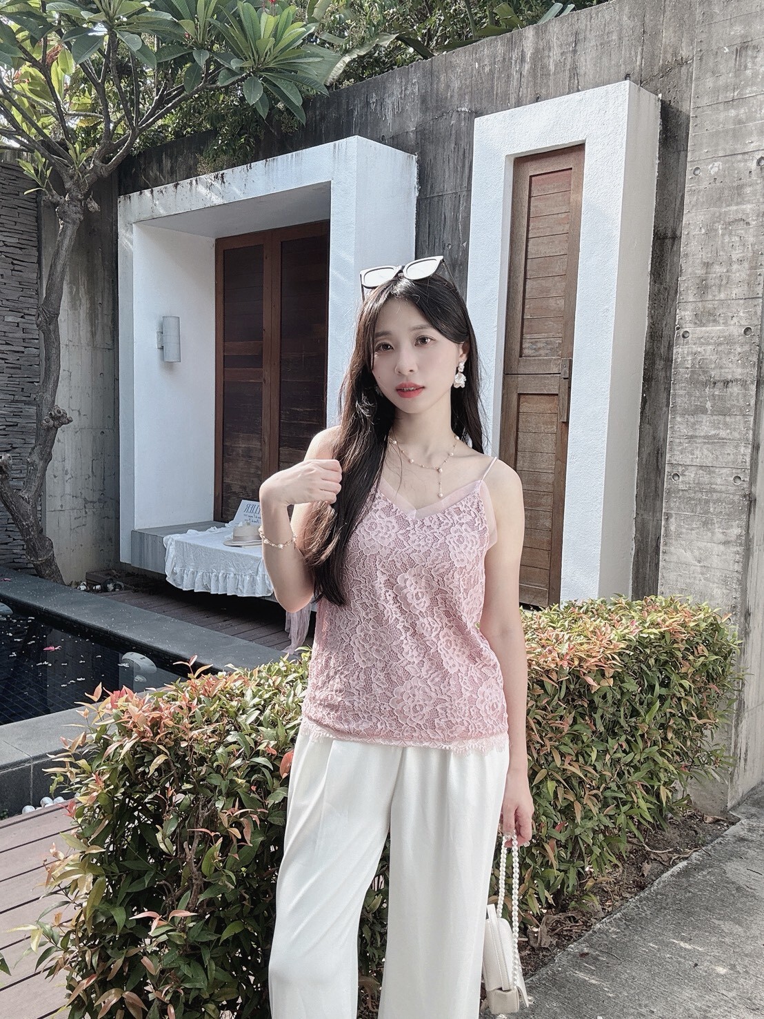 LINE_ALBUM_202679_260709_348