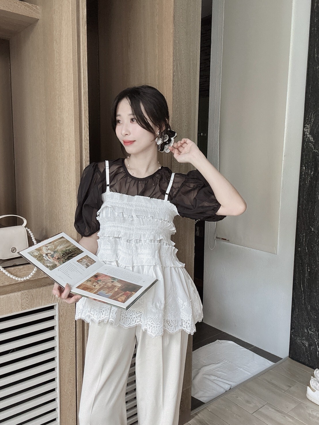 LINE_ALBUM_202679_260709_266