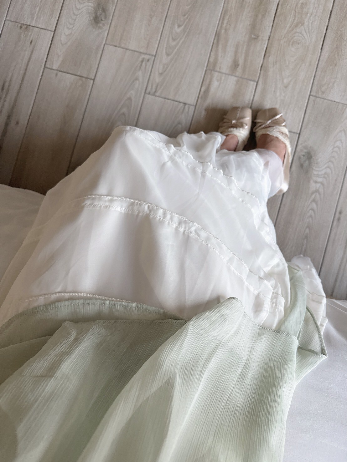 LINE_ALBUM_202679_260709_174