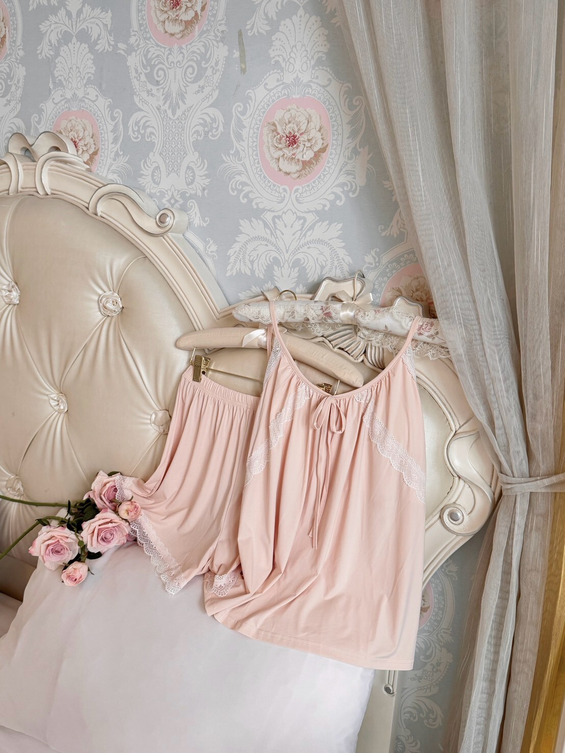 LINE_ALBUM_2026810_260810_30