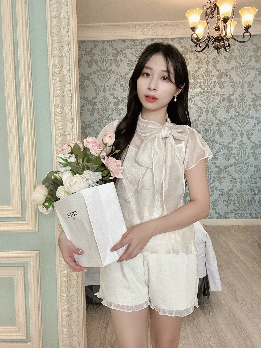 LINE_ALBUM_2026810_260810_59