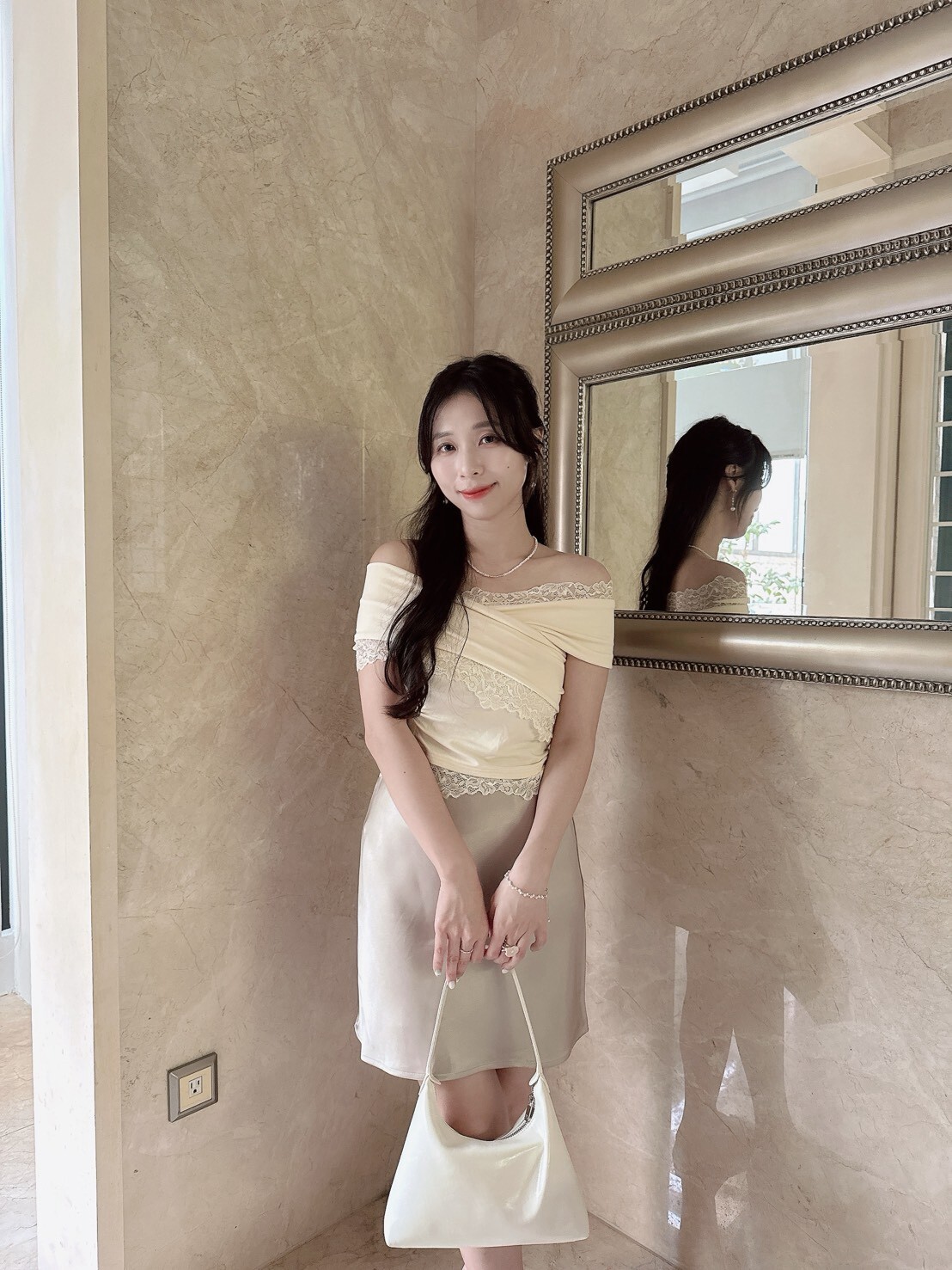 LINE_ALBUM_2026810_260810_210