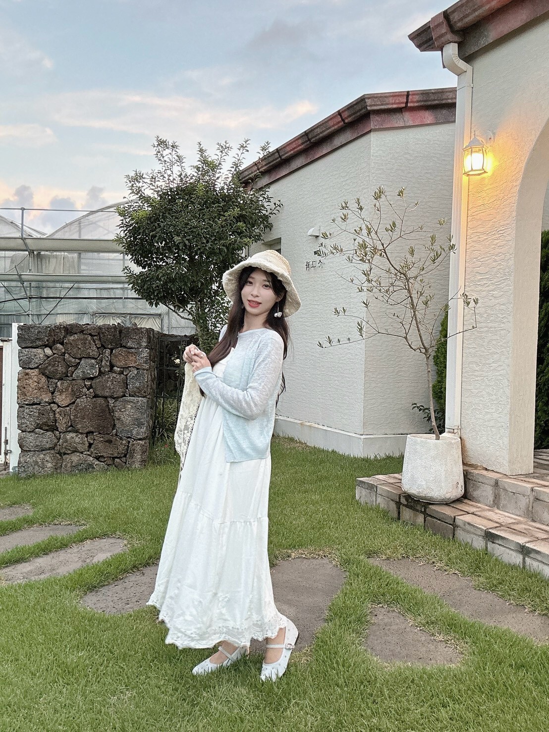 LINE_ALBUM_202692_260902_182