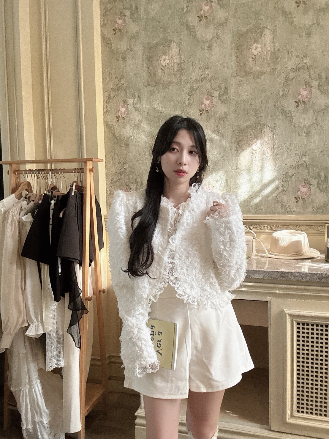 LINE_ALBUM_2026106_261007_13