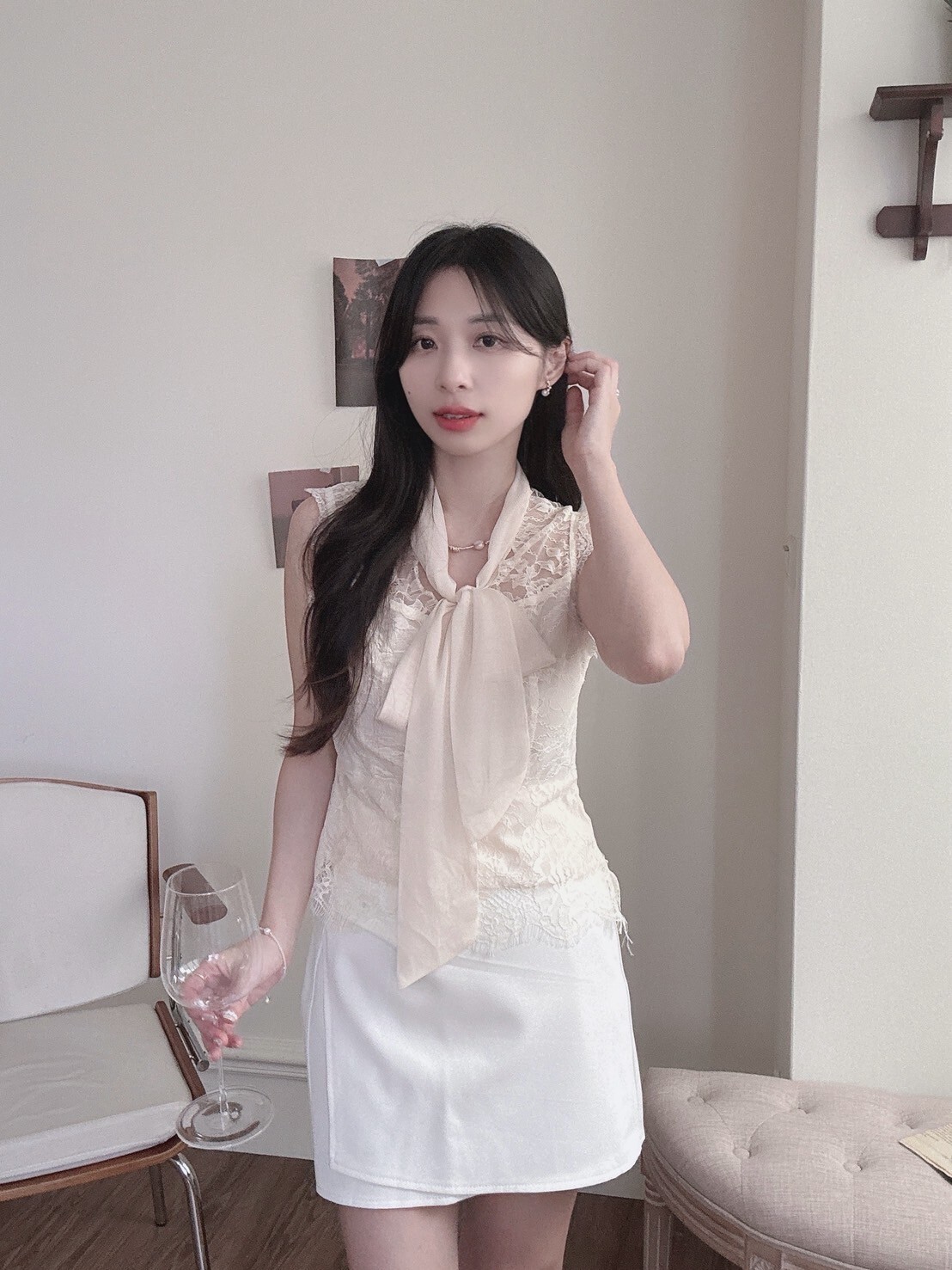 LINE_ALBUM_202584_250804_207