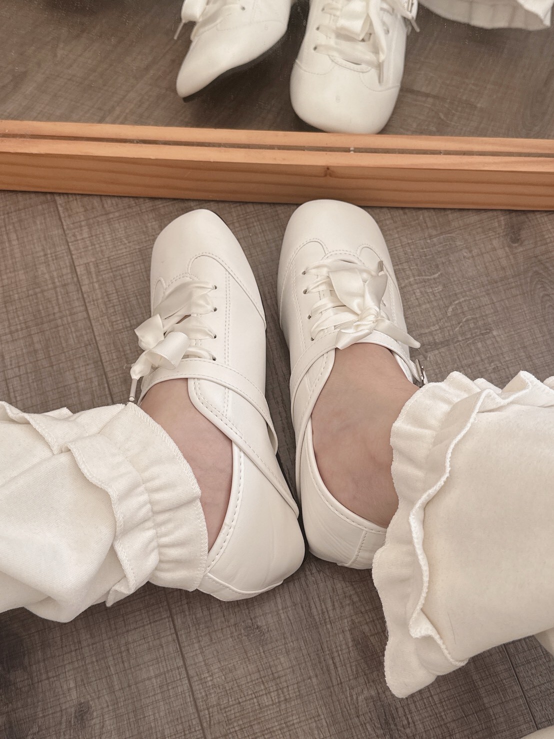 LINE_ALBUM_20251223_251223_272