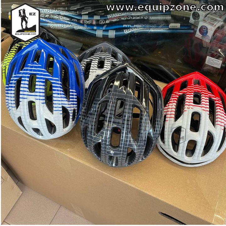 LUCEHELMETWITHLOGOEZ-5.JPG