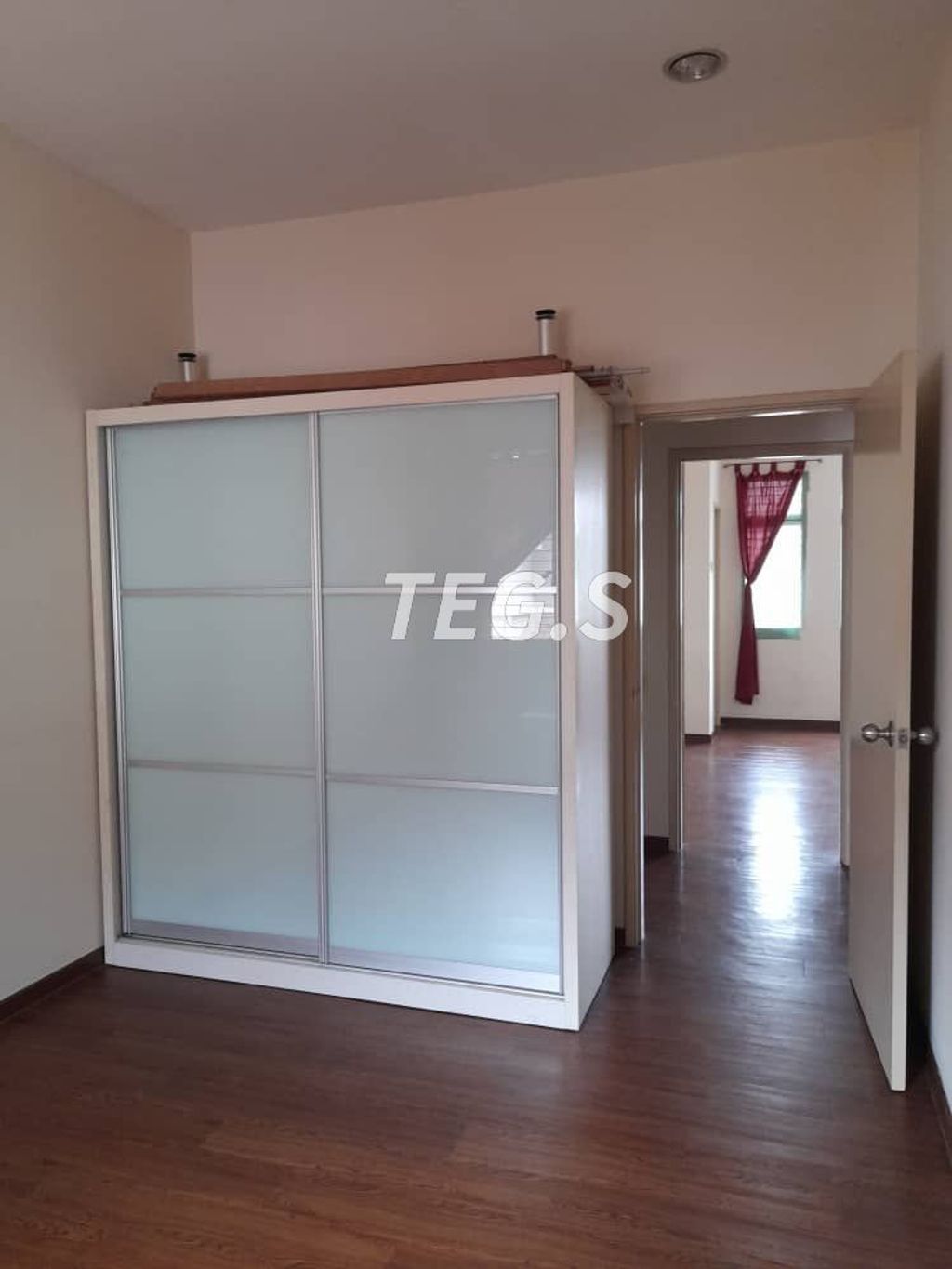 0f30bac9-445a-45ed-b298-0e6df4e648b0