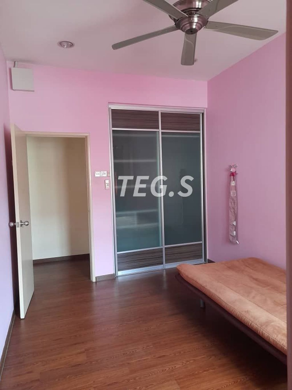 c066f4d3-69c3-4246-8fb5-5cb6c48541f9