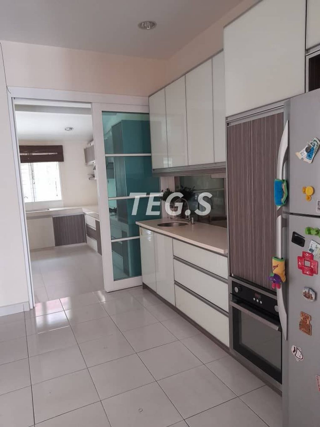 c9703f49-0d4c-4acf-ab05-bedd5118fa1d