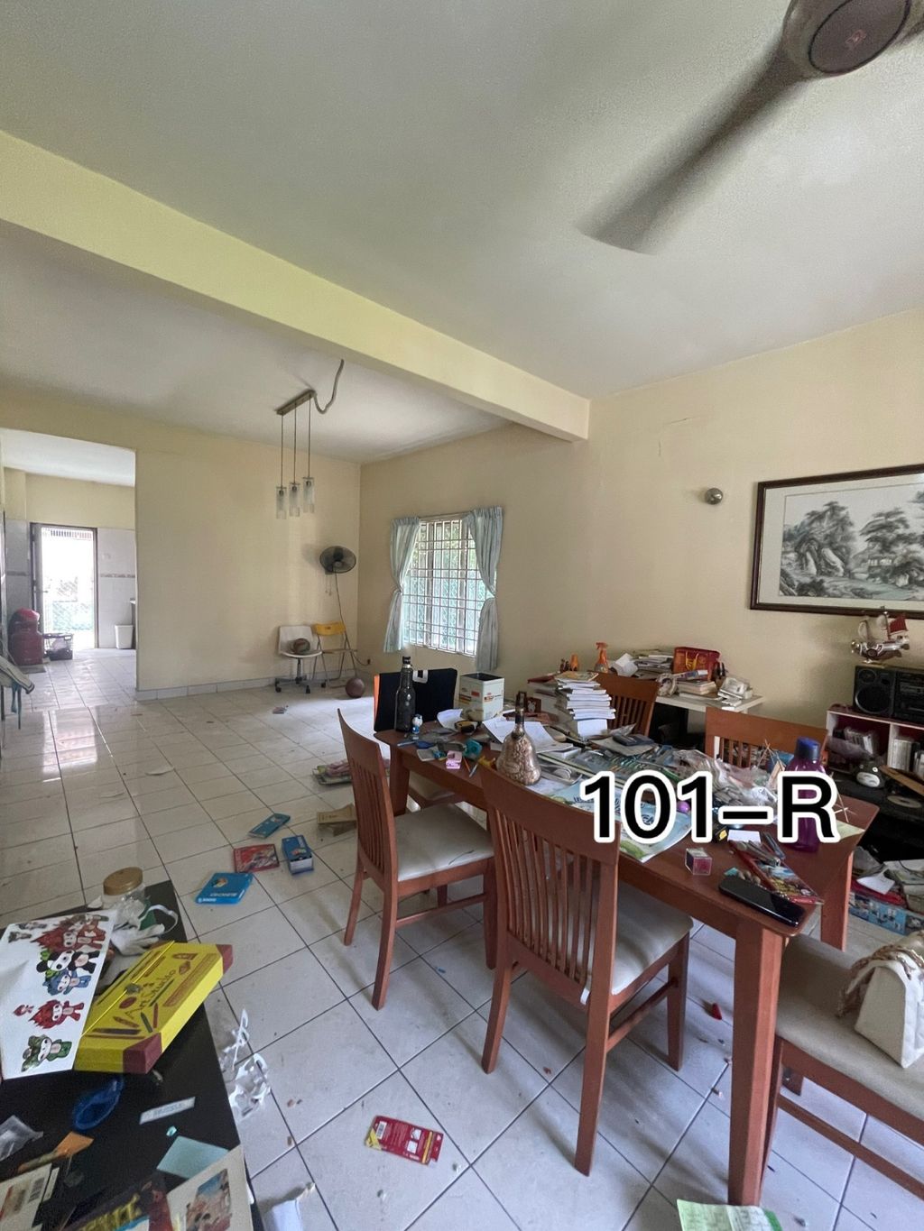 f9a8dd84-00dd-4bcc-8490-883c5afe2f15