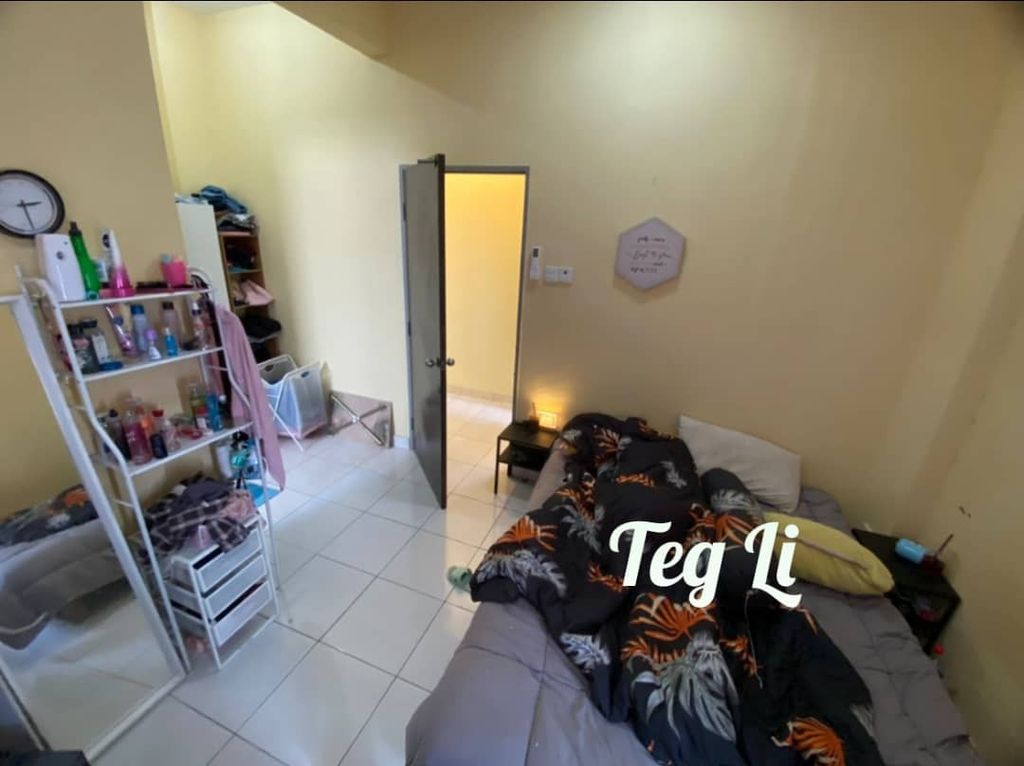 ffc9ca2d-2109-42f8-8a9d-c54358a20a0d