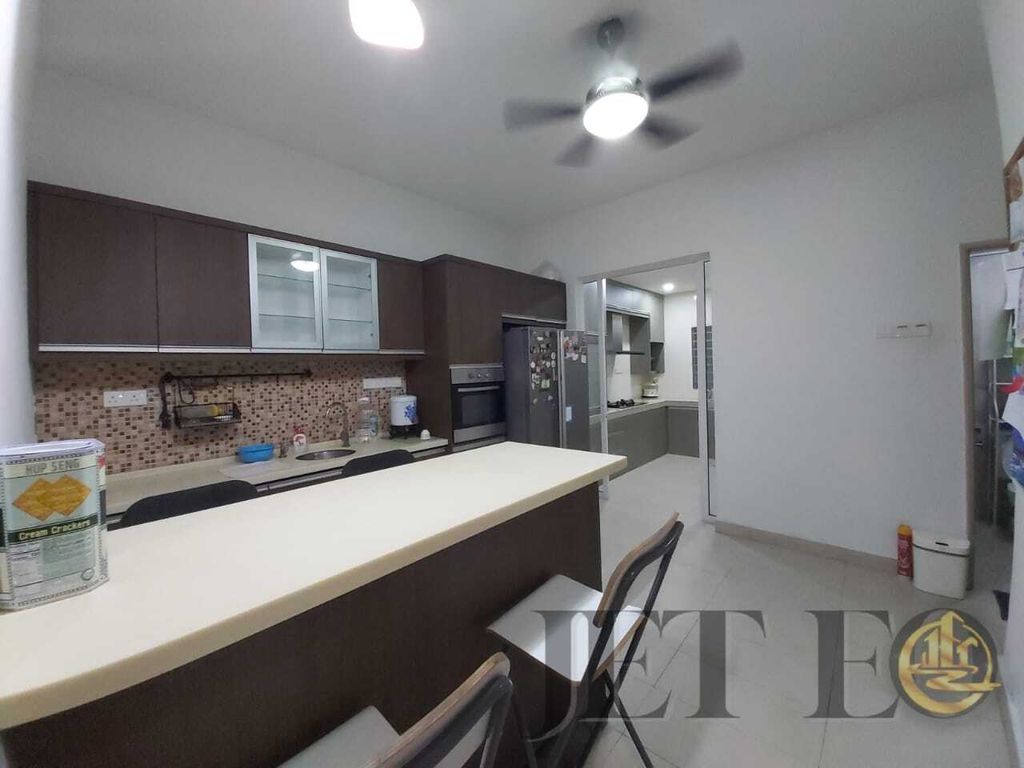 70f1f680-77a3-4859-94fd-1504bc8b1c87