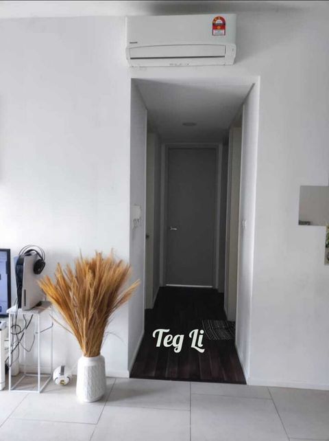 c3a93016-0da7-4c8b-9aff-bc6a837901d5